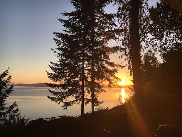 Photo 18 for Old Pine - Cozy & Rustic Cabin on Puget Sound