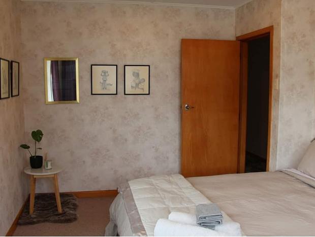 Photo 7 for Te Kohanga Cottage