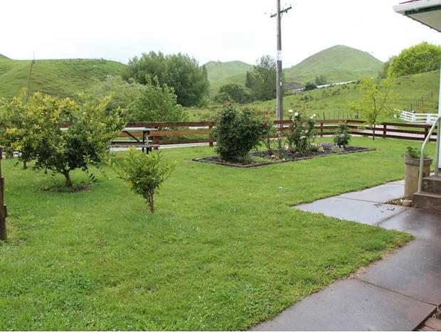 Photo 16 for Te Kohanga Cottage