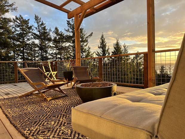 Photo 24 for The Eagle's Nest w/ Hot Tub & Water Views