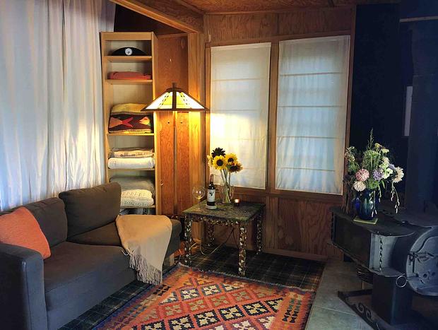 Photo 13 for MiKo’s Guest House with hot tub, wood-burning stove, outdoor ambiance