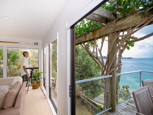 Photo 4 for Mid Week on Waiheke