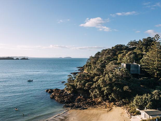 Photo 16 for Mid Week on Waiheke