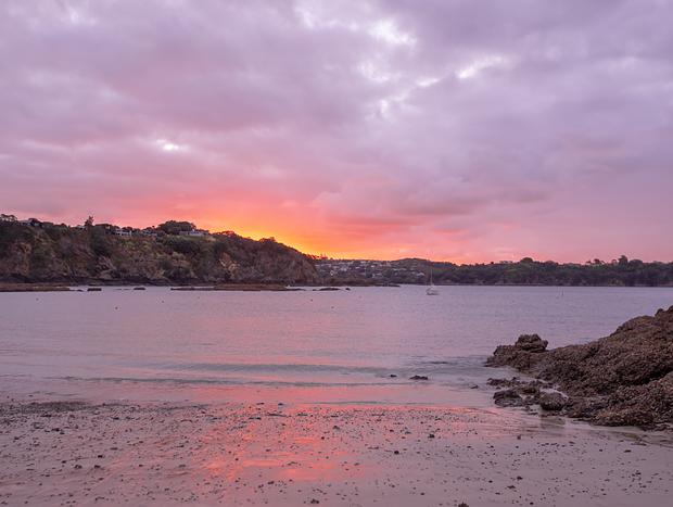 Photo 22 for Mid Week on Waiheke