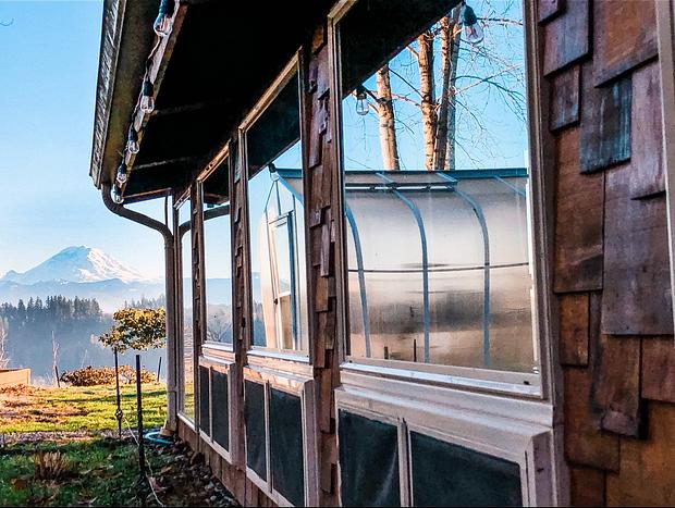 Photo 40 for Breathtaking Mt Rainier & Cascade views & hot tub