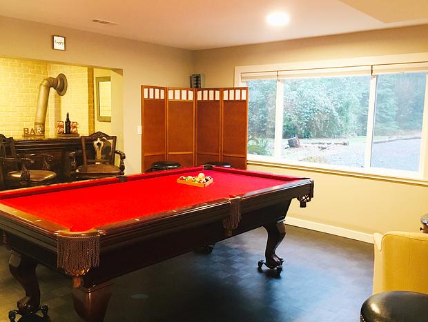 Photo 35 for Breathtaking Mt Rainier & Cascade views & hot tub
