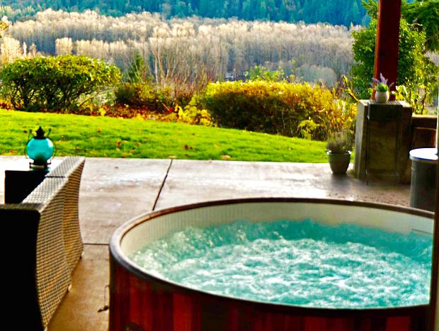 Photo 43 for Breathtaking Mt Rainier & Cascade views & hot tub