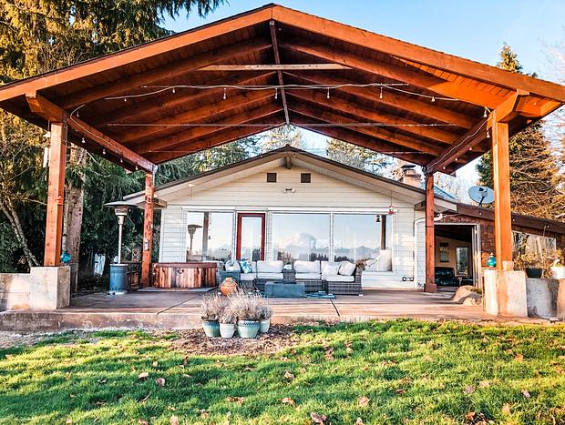 Photo 4 for Breathtaking Mt Rainier & Cascade views & hot tub