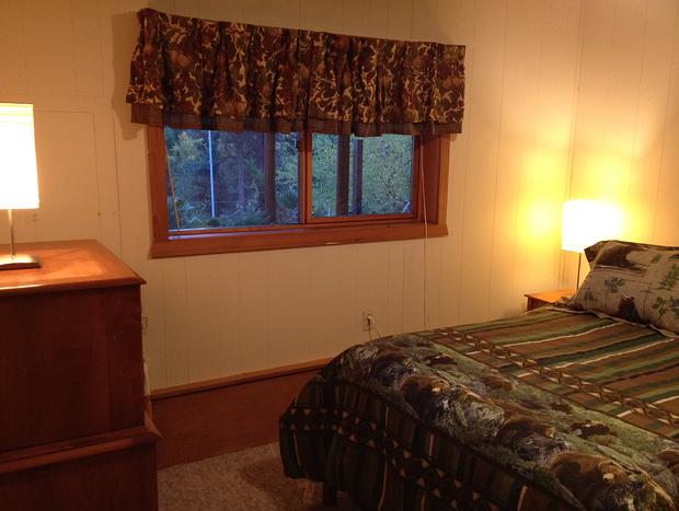 Photo 14 for Hummingbird Hill-Spacious Cabin Hot Tub,Artwork,ATV Access,Kid's & Pets Welcome