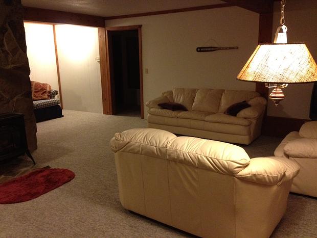 Photo 10 for Hummingbird Hill-Spacious Cabin Hot Tub,Artwork,ATV Access,Kid's & Pets Welcome