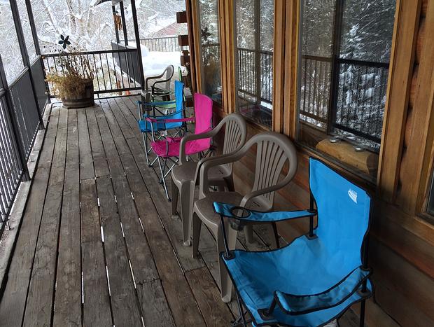 Photo 28 for Hummingbird Hill-Spacious Cabin Hot Tub,Artwork,ATV Access,Kid's & Pets Welcome