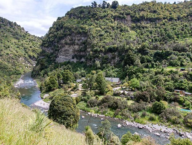 Photo 15 for 'The Bus' - Secret Bus Hideaway by the Rangitikei River