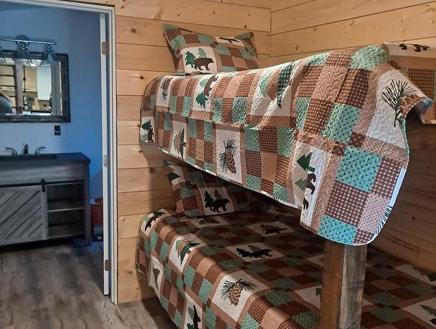 Photo 13 for Little Feet Retreat - A Mt. Rainer Cabin Escape
