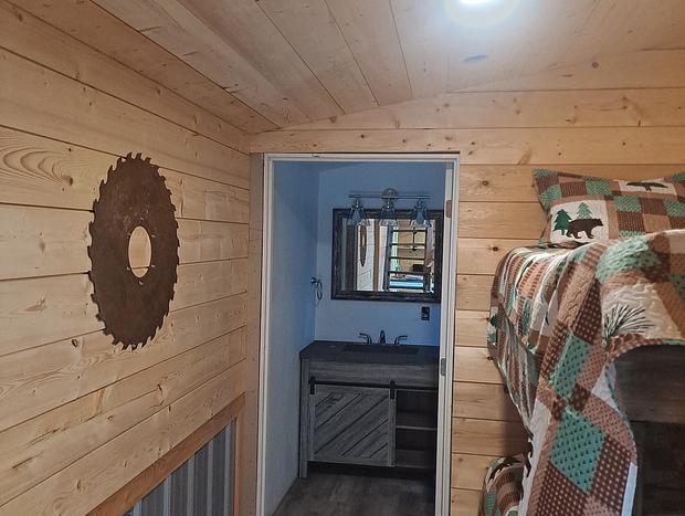 Photo 8 for Little Feet Retreat - A Mt. Rainer Cabin Escape