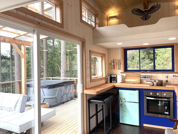Photo 13 for The Eagle's Nest w/ Hot Tub & Water Views