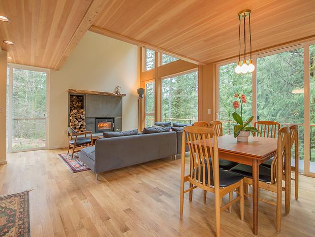 Photo 5 for Gorge Modern Cabin - Your Own Private World