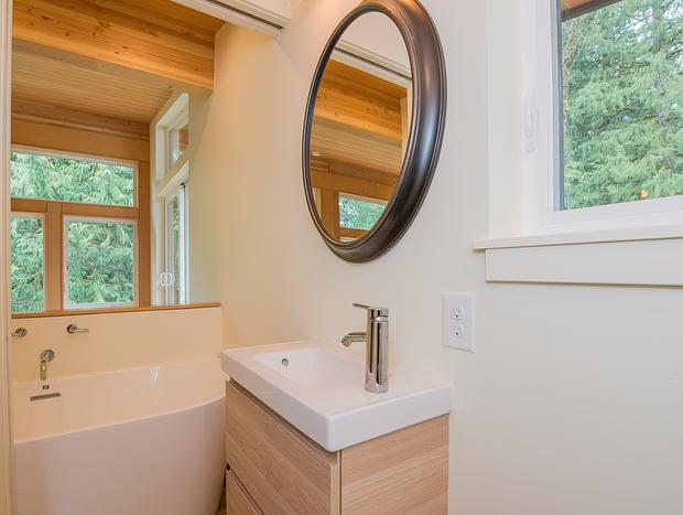 Photo 18 for Gorge Modern Cabin - Your Own Private World