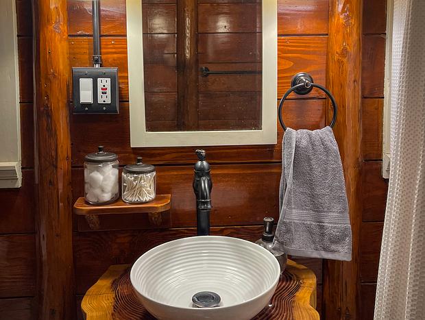 Photo 20 for Historic Steiner Log Cabin on Mt Hood