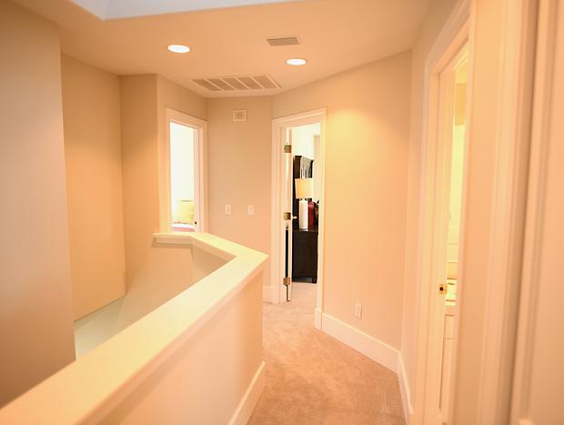 Photo 42 for Oakshire Guest House - Jacuzzi + Incredible Views