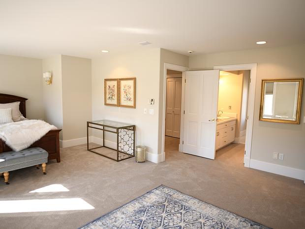 Photo 24 for Oakshire Guest House - Jacuzzi + Incredible Views