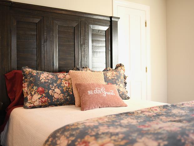 Photo 35 for Oakshire Guest House - Jacuzzi + Incredible Views