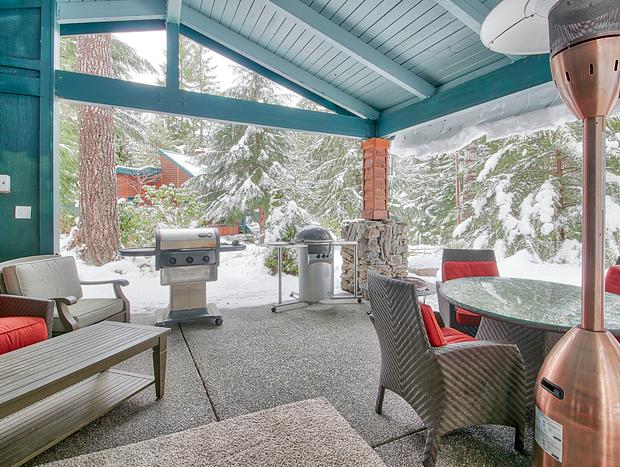 Photo 26 for Alpinwald - Hot Tub, White Pass, BBQ, Gazebo