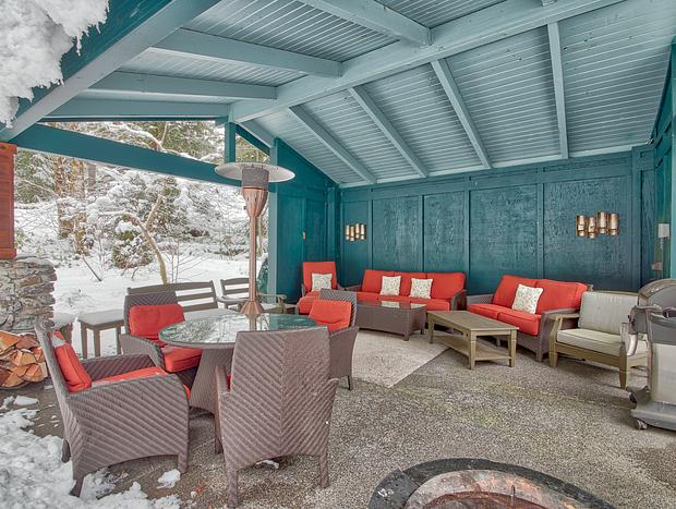 Photo 28 for Alpinwald - Hot Tub, White Pass, BBQ, Gazebo