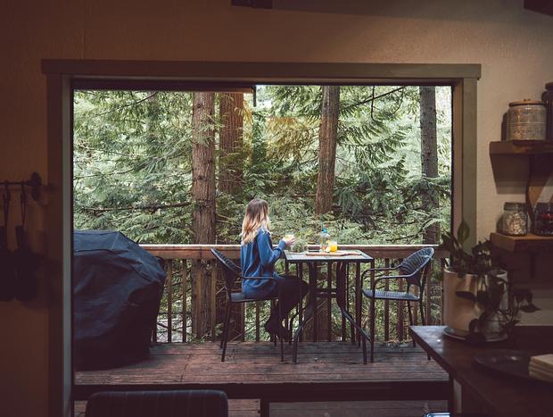 Photo 8 for Hideaway Amongst the Trees in Bellingham