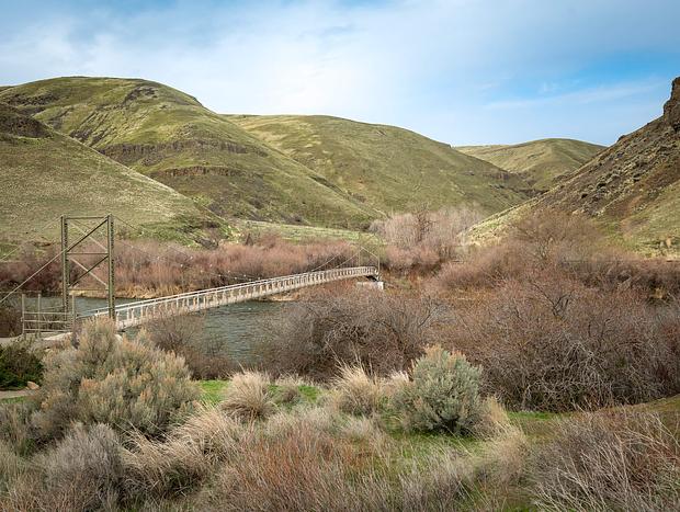 Photo 1 for Explore the Umtanum Canyon