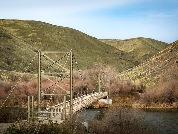 Photo 4 for Explore the Umtanum Canyon
