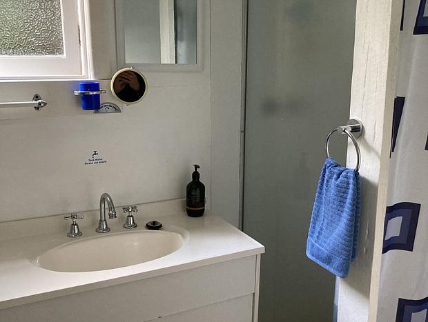 Photo 13 for Periton Lodge - Retro Beach House