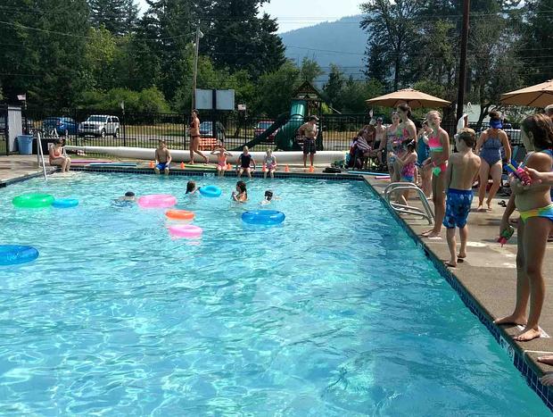 Photo 83 for Mt Rainier & White Pass Family Getaway & Hot Tub