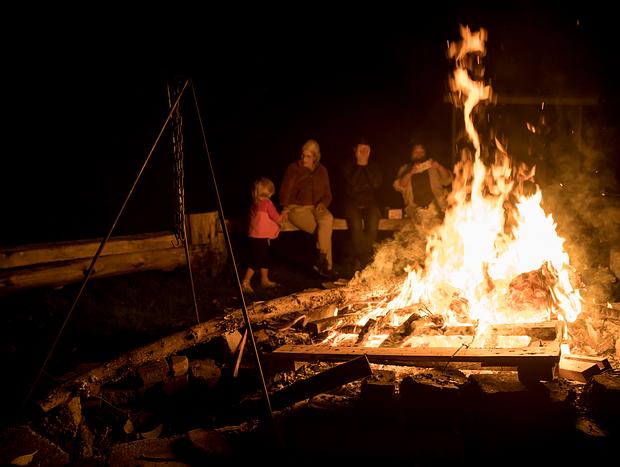 Photo 100 for Mt Rainier & White Pass Family Getaway & Hot Tub