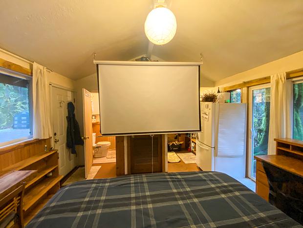 Photo 6 for Caretakers Cottage - Cedar Sauna & Hot Tub