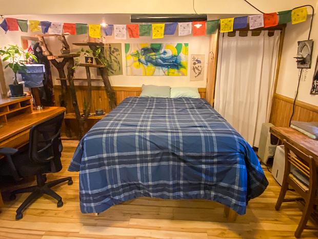 Photo 8 for Caretakers Cottage - Cedar Sauna & Hot Tub