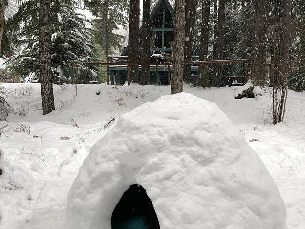 Photo 123 for Beautiful Cozy Riverfront A-Frame Cabin & Hot tub