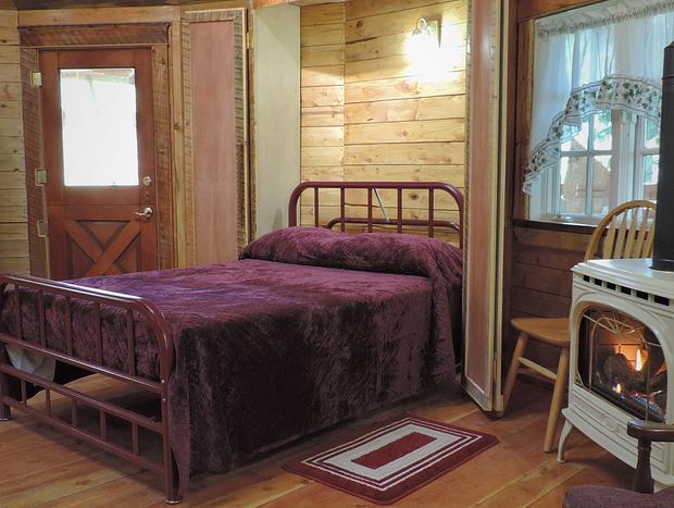 Photo 12 for Lux Forest Yurt - Teakwood Hot Tub