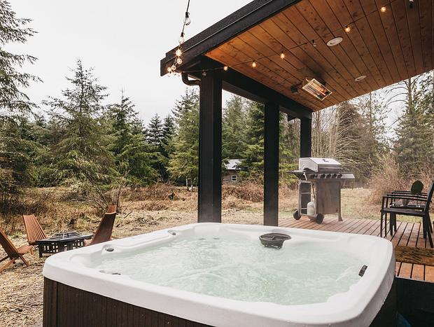 Photo 3 for New Modern Cabin- Mtn View & Hot Tub