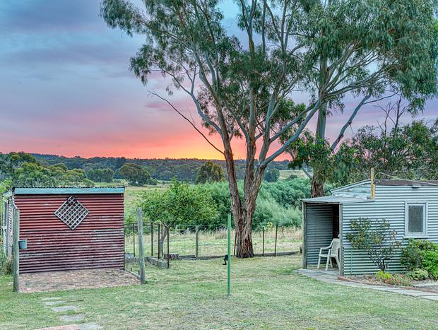 Photo 18 for Jory Cottage Creswick - Built 1860 near Daylesford