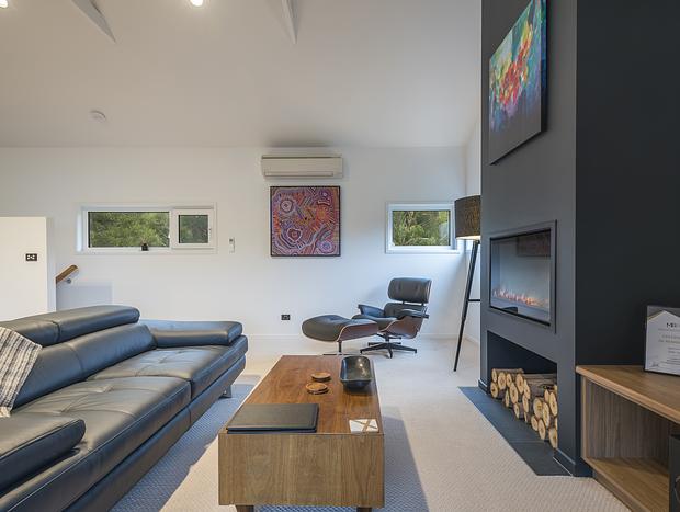 Photo 10 for Goldie Views - luxury barn loft