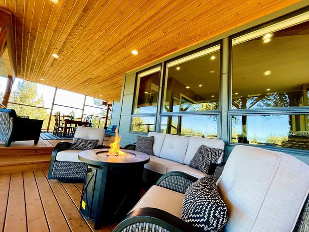 Photo 42 for Sunstone Retreat - Luxury Living w/Mountain Views