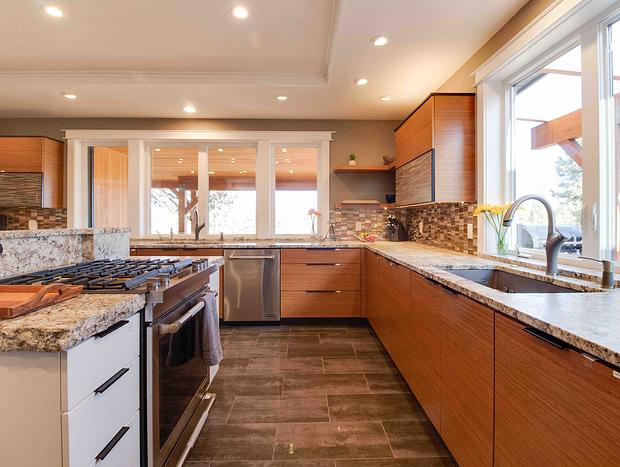 Photo 13 for Sunstone Retreat - Luxury Living w/Mountain Views