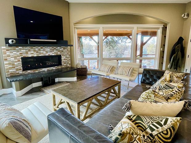 Photo 17 for Sunstone Retreat - Luxury Living w/Mountain Views