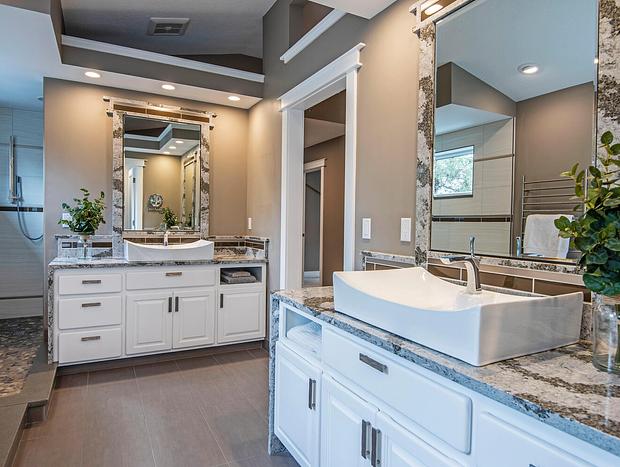 Photo 31 for Sunstone Retreat - Luxury Living w/Mountain Views