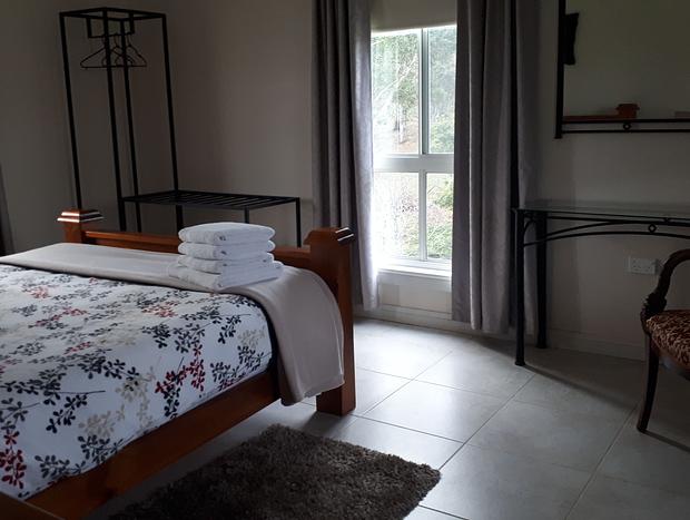 Photo 10 for Highfields Two Bedroom Cottage Kurrajong