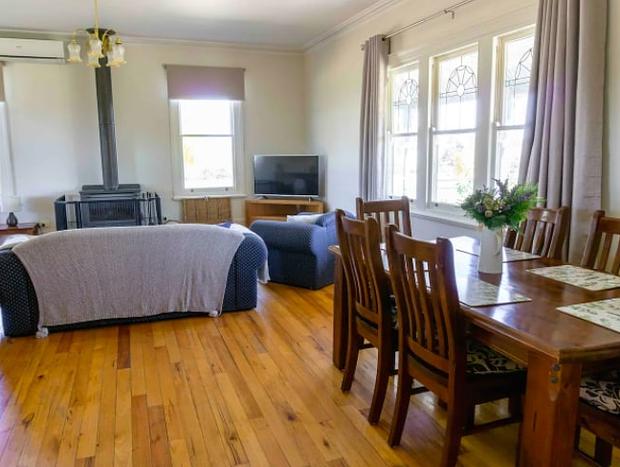 Photo 5 for Pound Hill Cottage - Beautiful Country Stay