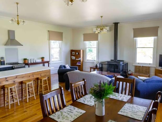 Photo 6 for Pound Hill Cottage - Beautiful Country Stay