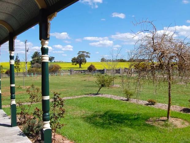 Photo 18 for Pound Hill Cottage - Beautiful Country Stay