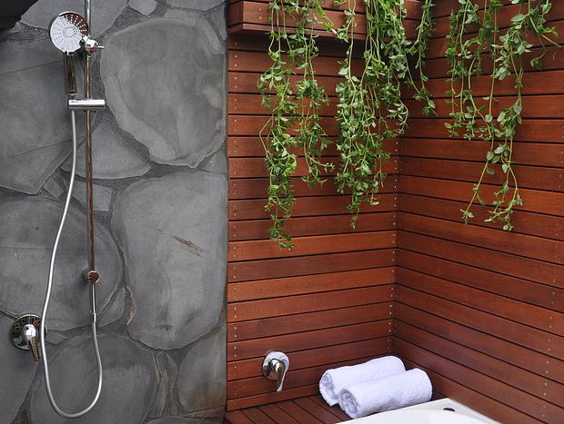 Photo 11 for The Nook in Tootgarook - Studio with outdoor spa bath & shower