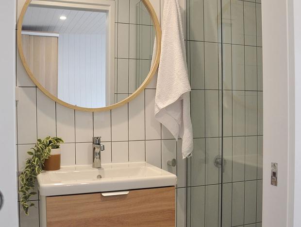 Photo 8 for The Nook in Tootgarook - Studio with outdoor spa bath & shower